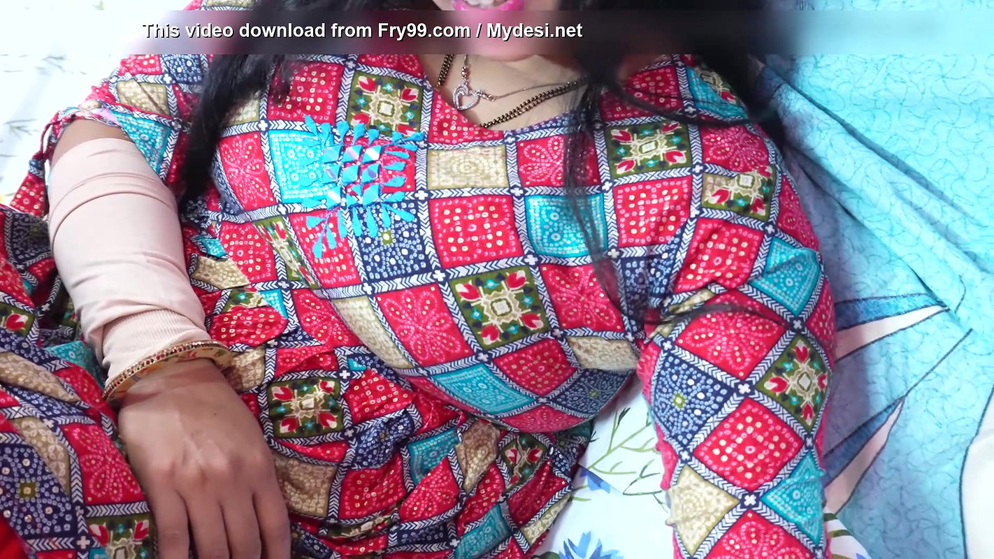 I Saw My Stepsister Showing Her Body to Her Boyfriend Over a Video Call