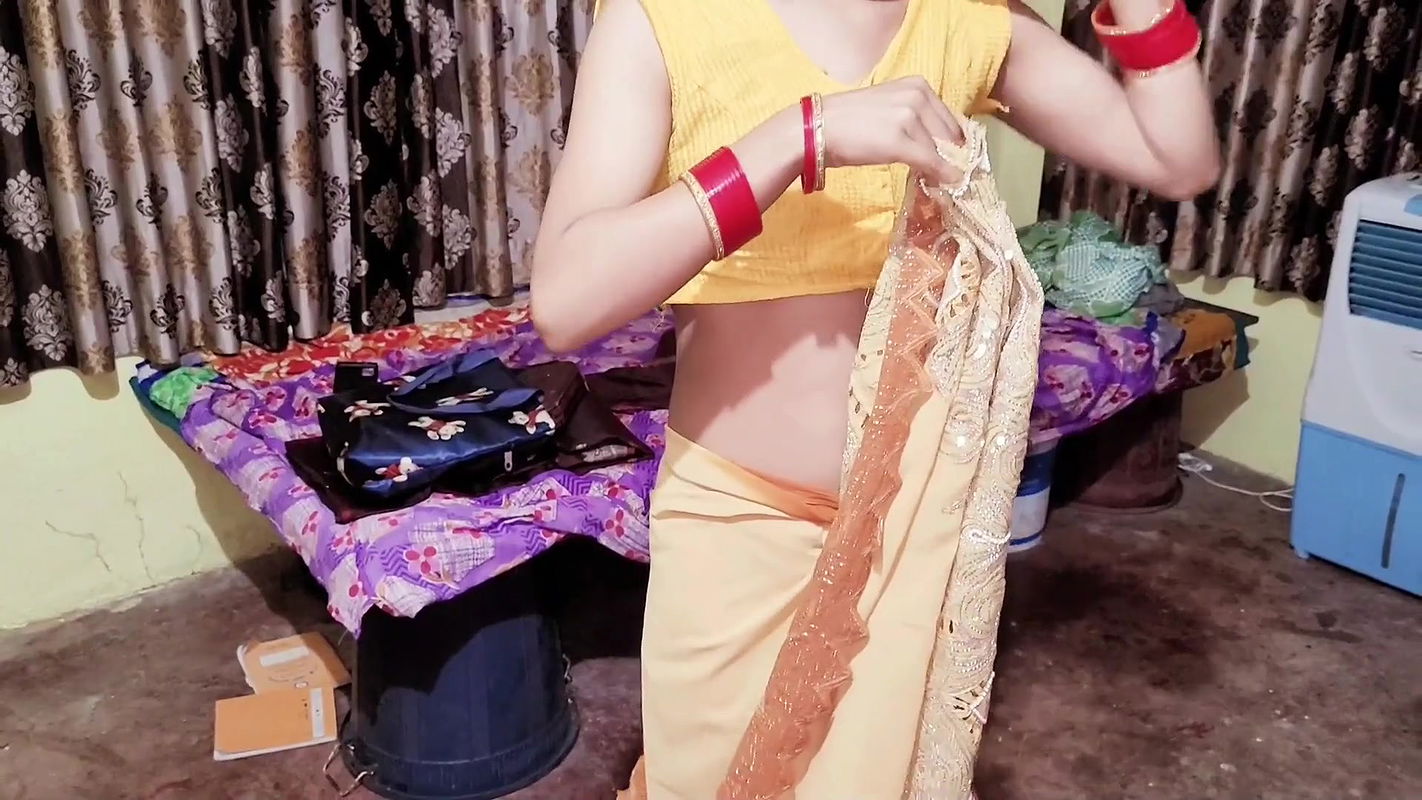 Desi bhabhi jina par jakar apane husband ke sath kiya galat kam.