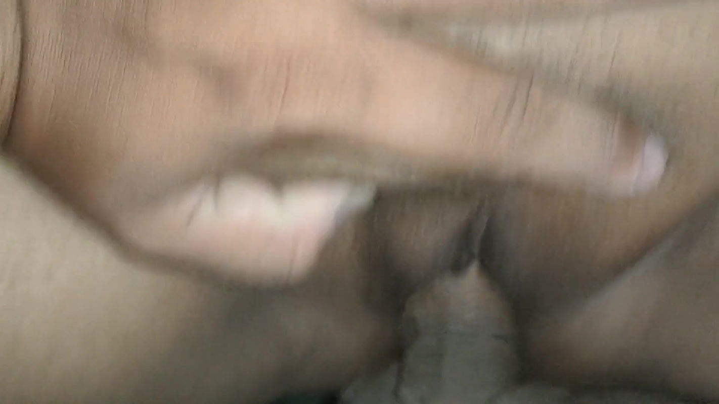 Desi Bhabhi ki Chut Me lund Dala.