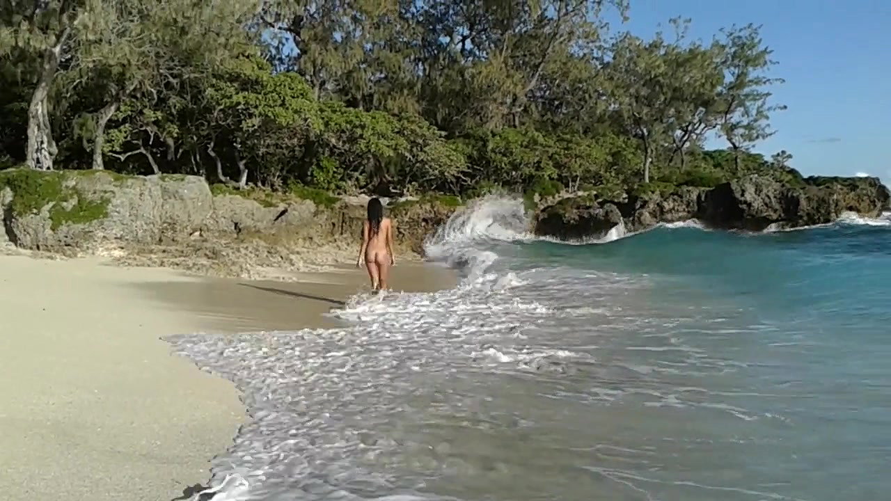 2022 Bikini Beach girls videos vol-743_384e0403