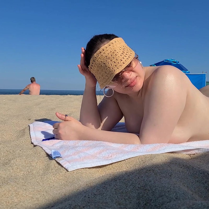 Sex on the beach with a stranger_3a815c8d