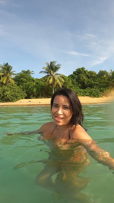 Big Booty Latina Anastaysha Benz Fucks BBC on the Beach_ae53d913