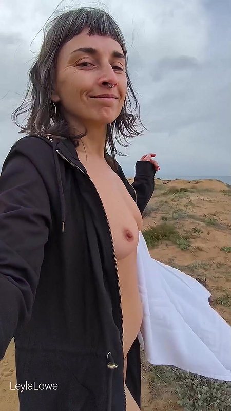 Corrina Karma in Wet Beach Dreams Full Feature_78e4520d