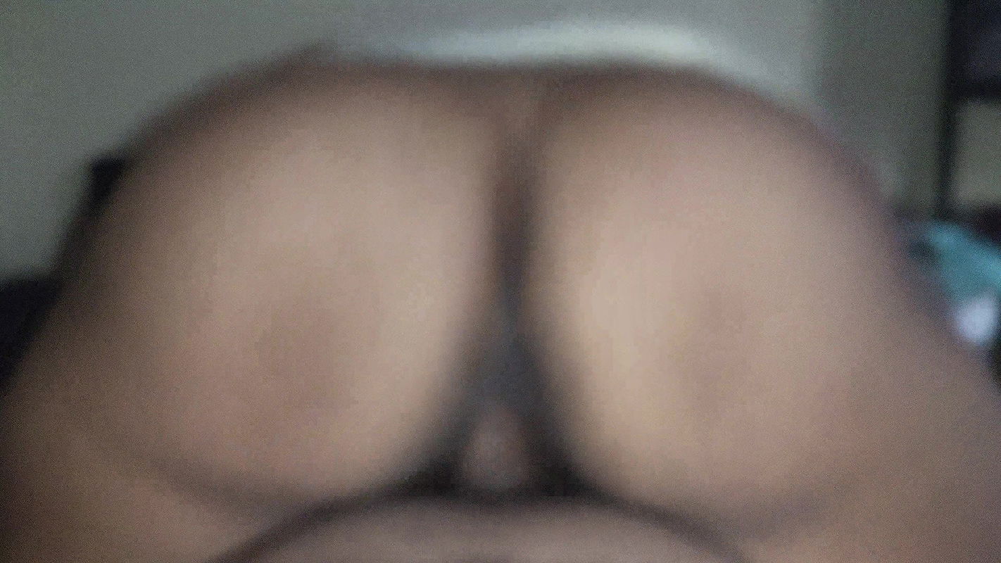 Desi Bhabhi ko pichhe se dost ne kiya.