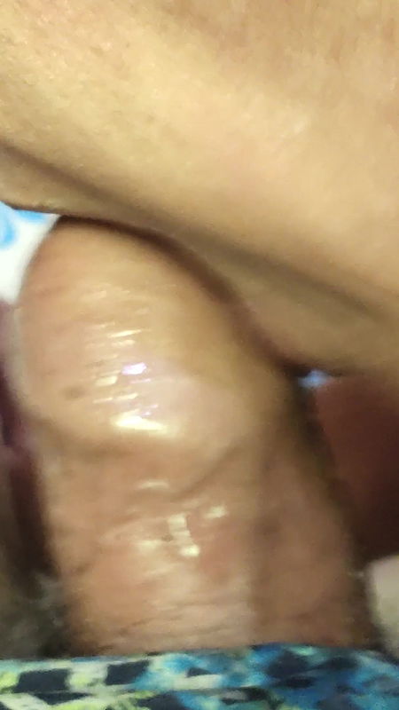 Desi Bhabhi ne lund ki ras pi li.