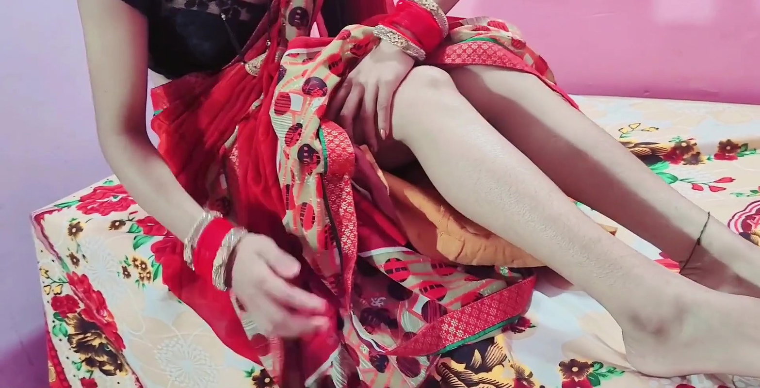 Desi bhabhi sex her boyfriend in front of husband (blue film).