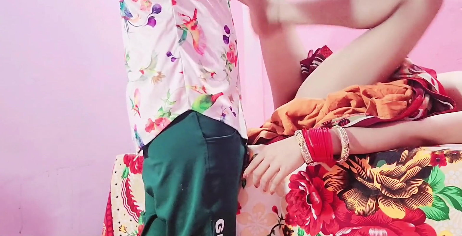 Desi bhabhi sex her boyfriend in front of husband (blue film).