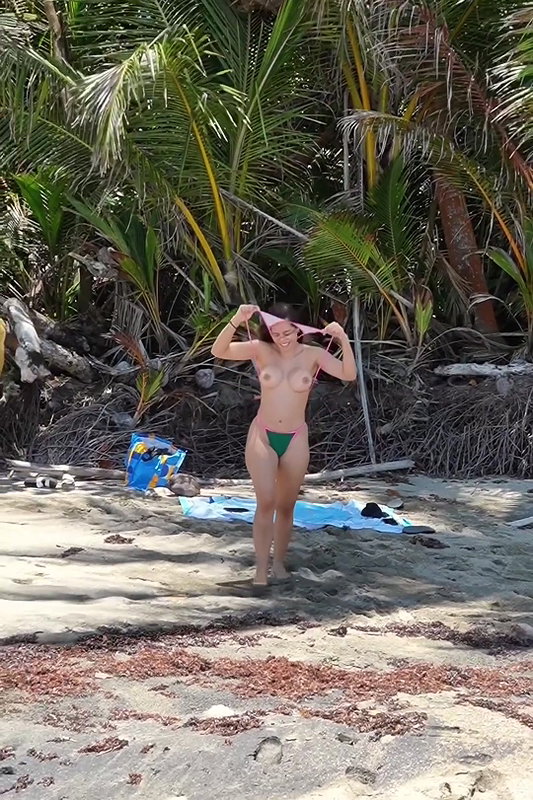 Huge No Hands Cumshoot In The Nudist Beach_defceaeb