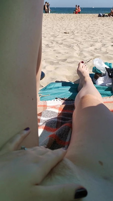 Some workout at the beach_e0c3d371