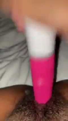 desi girl playing with pussy.