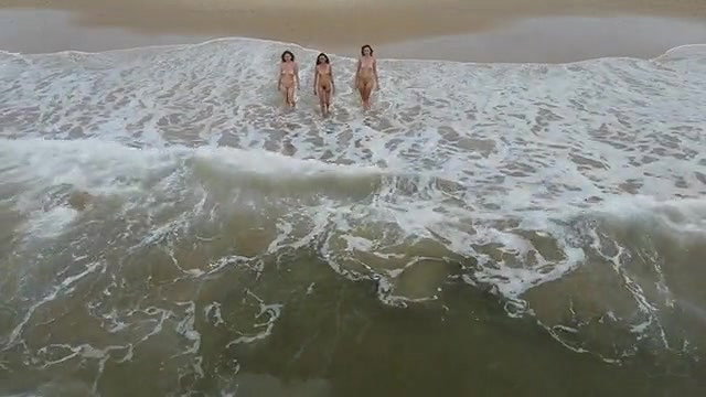 Which one should i fuck Shosu SPH Beachballs_f01e22da