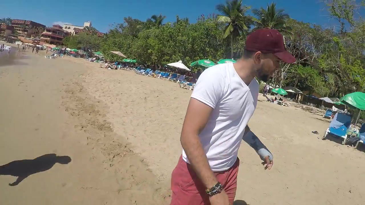 Fedorov shows Mika at sunset beach with big pussylips_f3bb2842