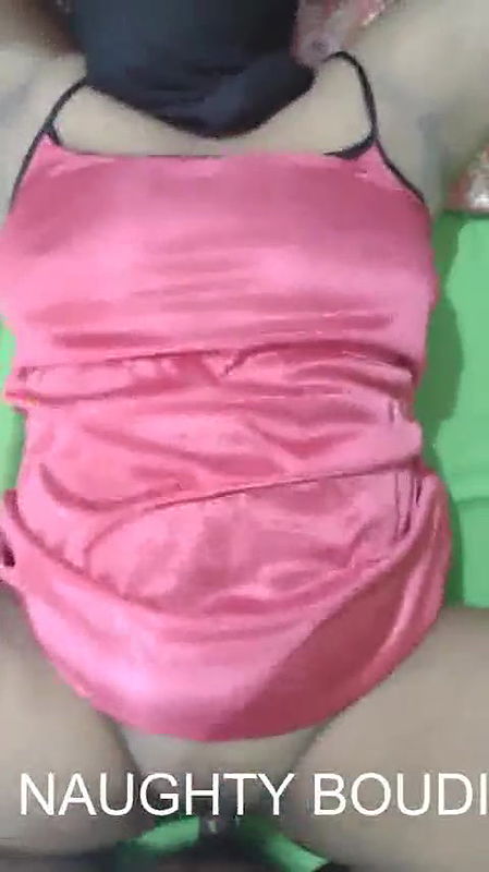 desi housewife sex with servant at home.