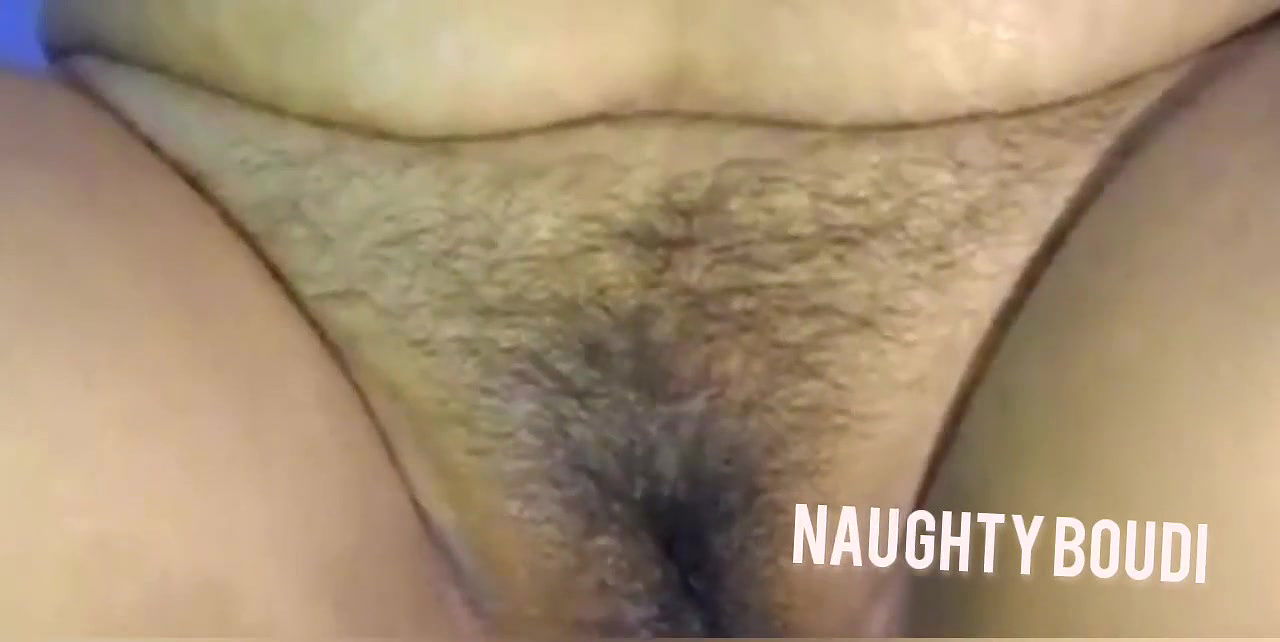 Desi housewife want big dick. Webcam show.