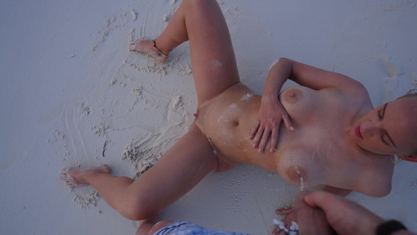 SUPERBE – (Amelie Lou) – Erotic Solo Nude Show By The Beach With Gorgeous Model_47187e46