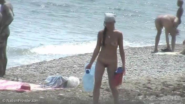 peeping Naturist Beach.44_0aab7b5d