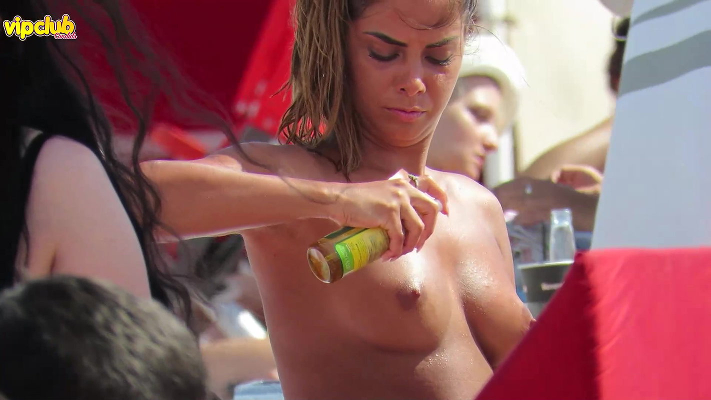 Consensual Candid 6 Pt1 – Exhibitionist Wife Mrs Ginary And Hotwife Mrs Morgana Tease Nude Beach Voyeur Till He Jerks Off In Public And Cums_63ab5da8