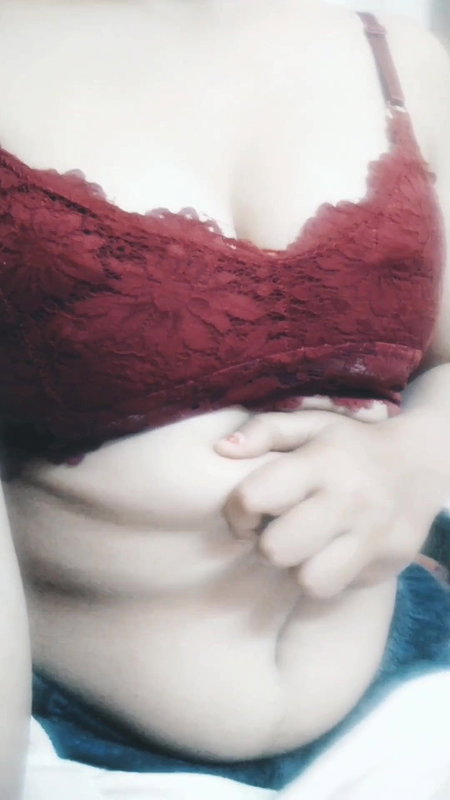 Desi randi ke garam dudh come lick me boobs in faphouse.