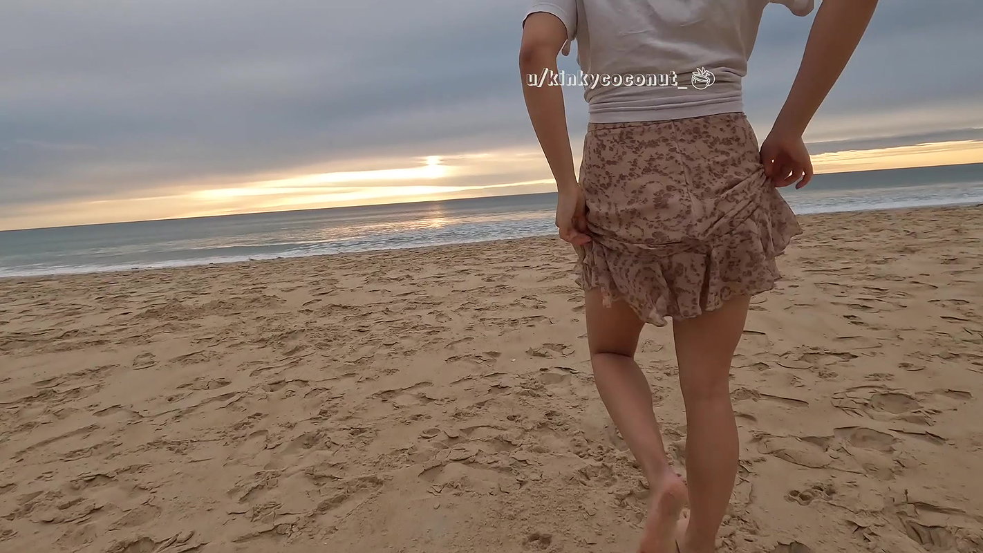 Fucking a girl on a crossroad beach_12a28d10