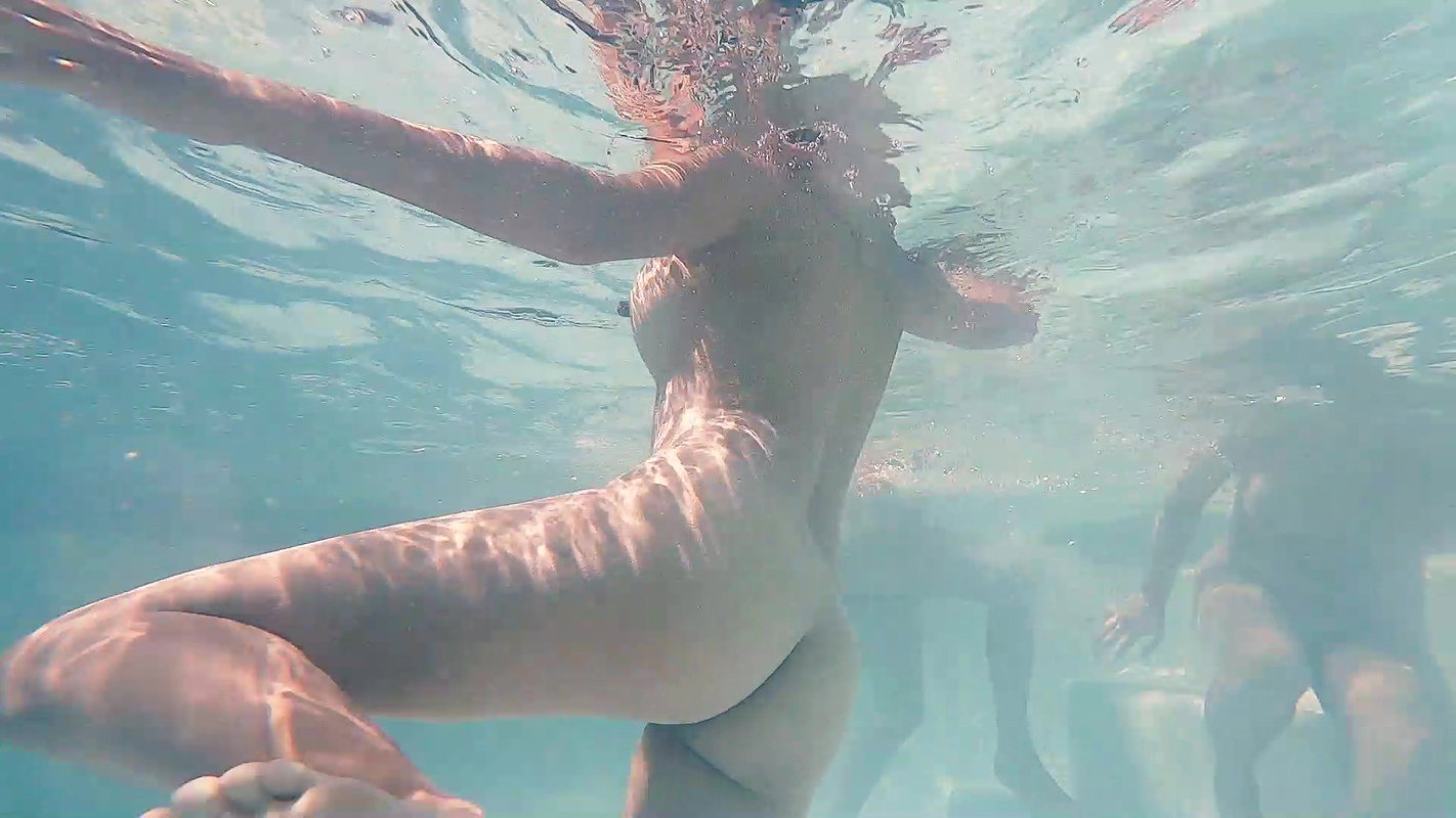 Public Beach Fuck — Vow Renewals and Cum on my Face_08cf0799