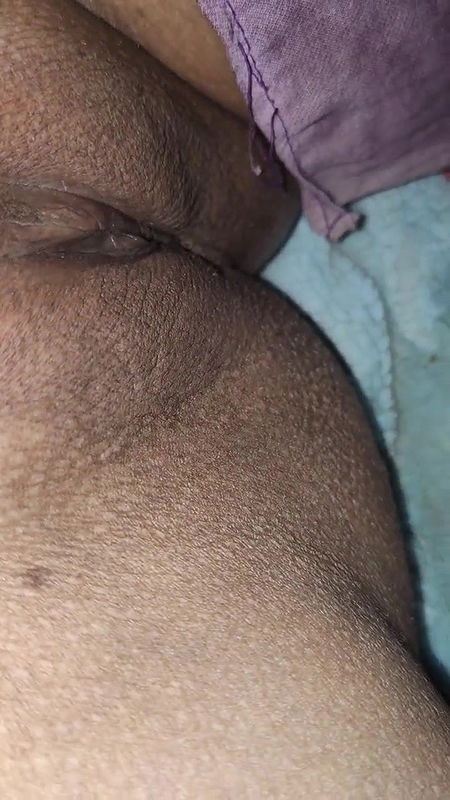 Dever ne apni bhabhi ki chut or big ass dikhaya.