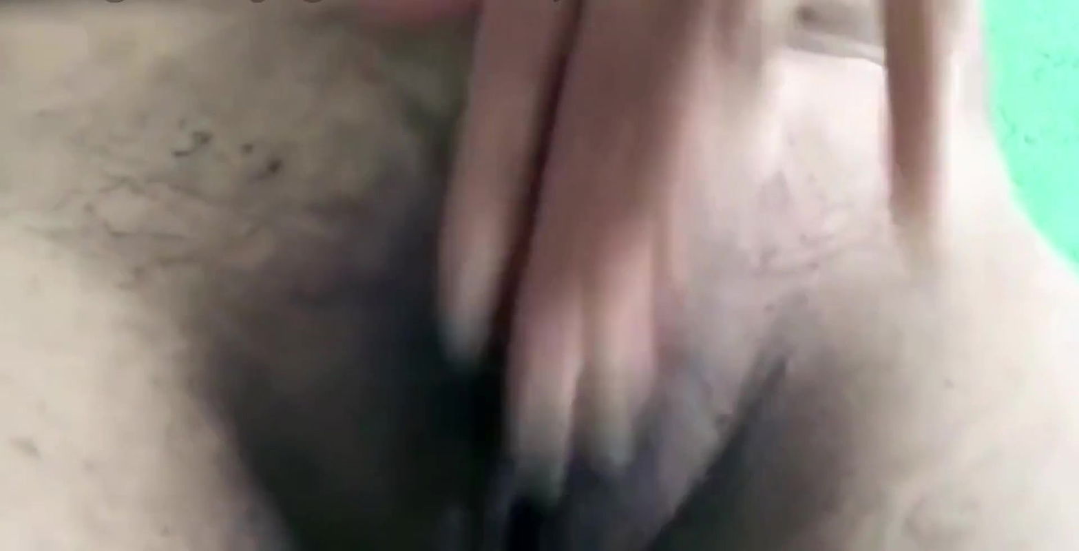 English Girlfriend Tells her Love story while masturbation.