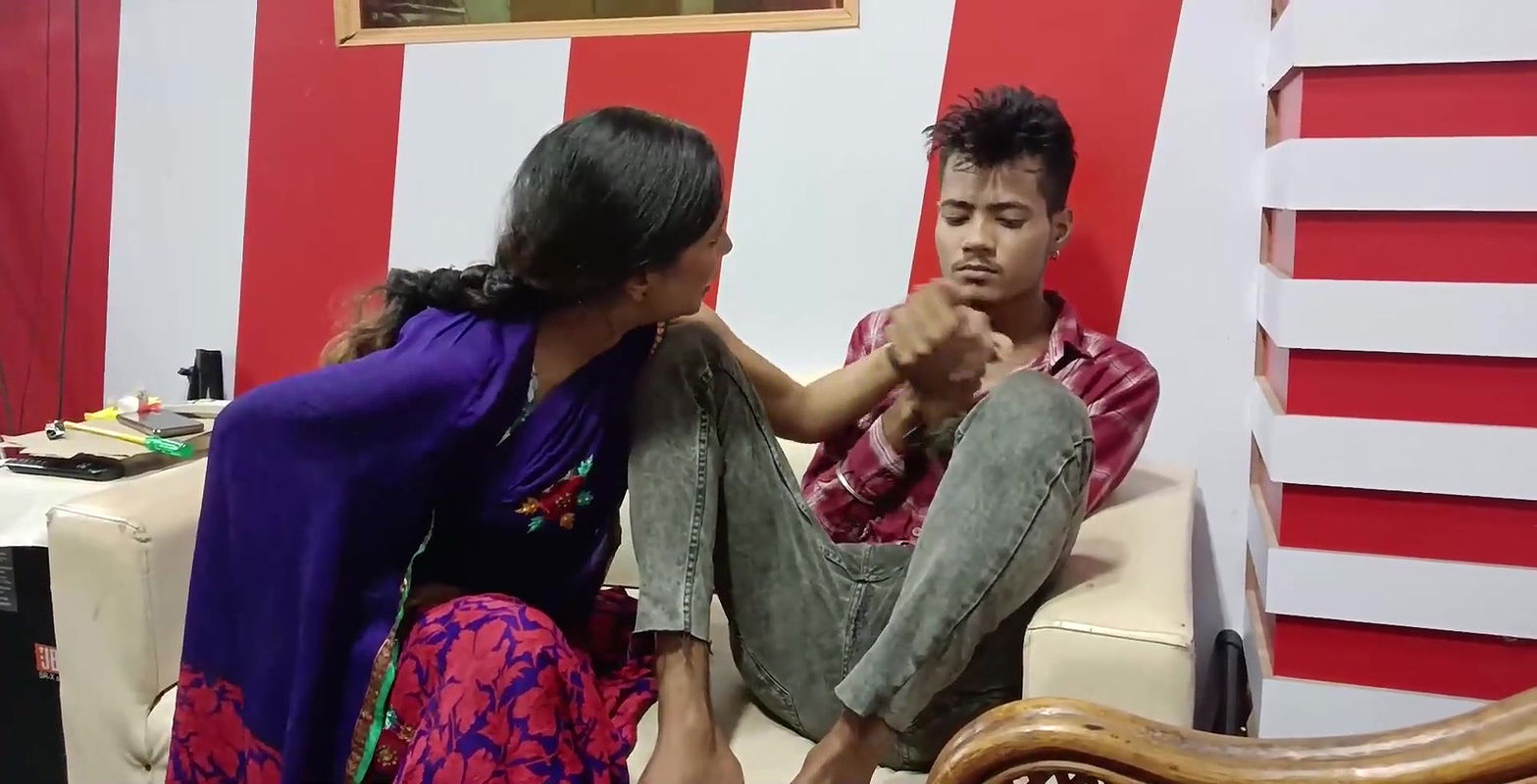 Hornay Indian Lady wants my big Dick in her Ass.