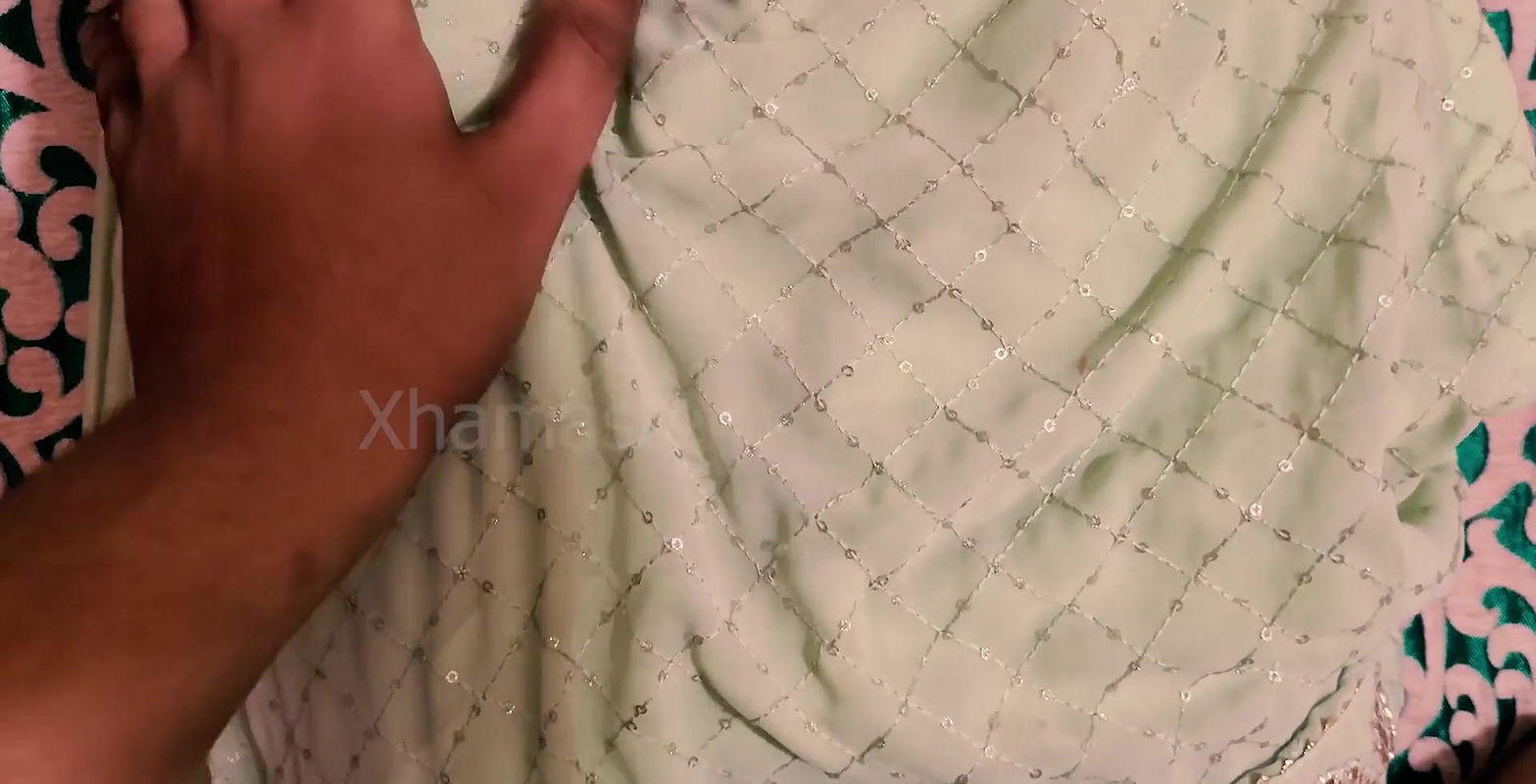 Hot bhabhi fucked by her boyfriend at college.