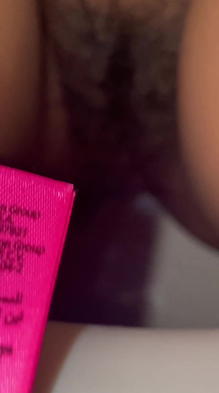 hot desi girlrieng peeing moment showing pussy.