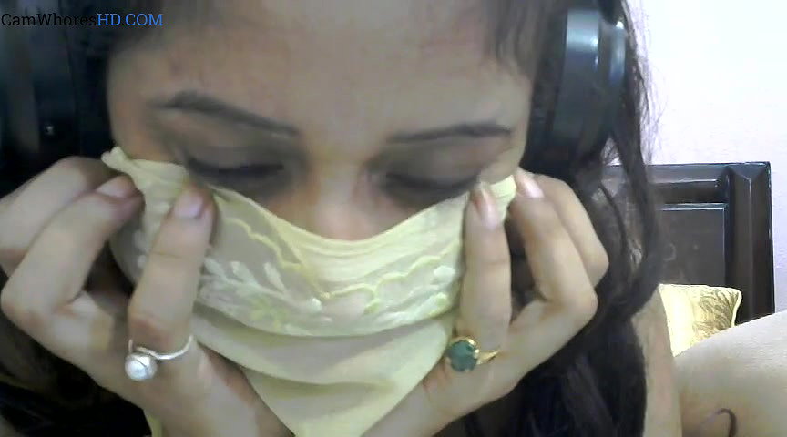 Yourradhika (5) show face and nipples licking