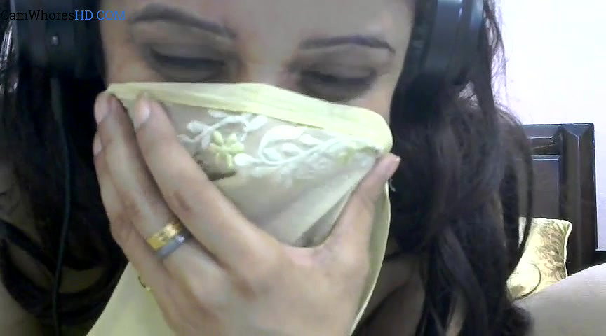 Yourradhika (5) show face and nipples licking