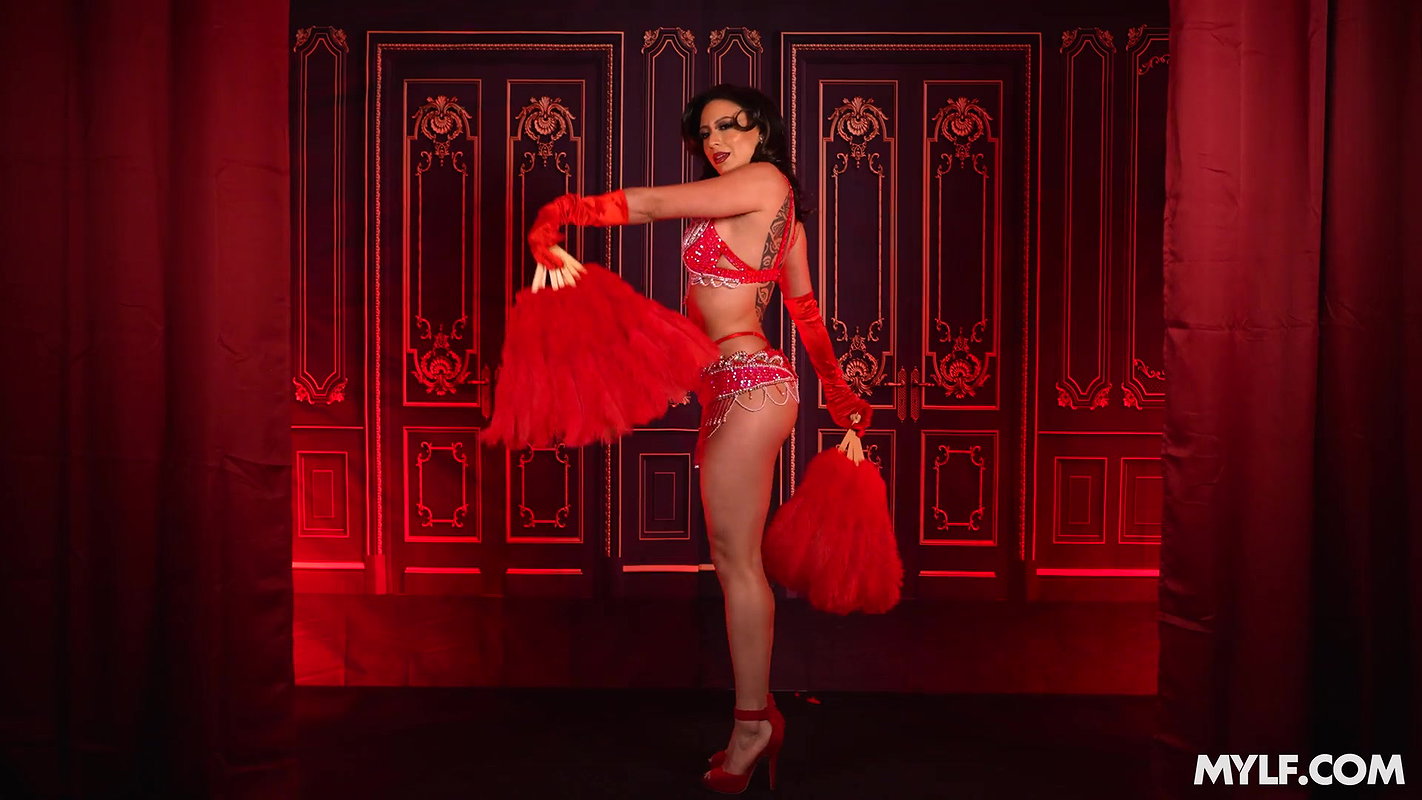 Cassie Del Isla – After the Burlesque Show_ CassieGÇÖs Private Performance