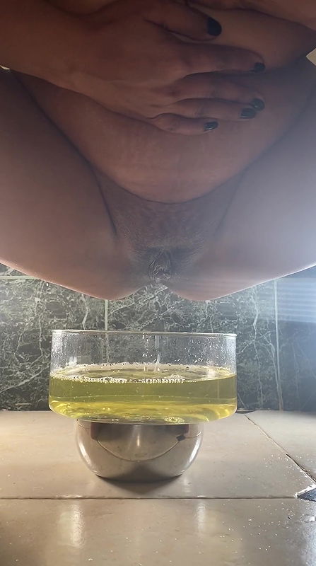 hot horny girlfriend pee desperation.
