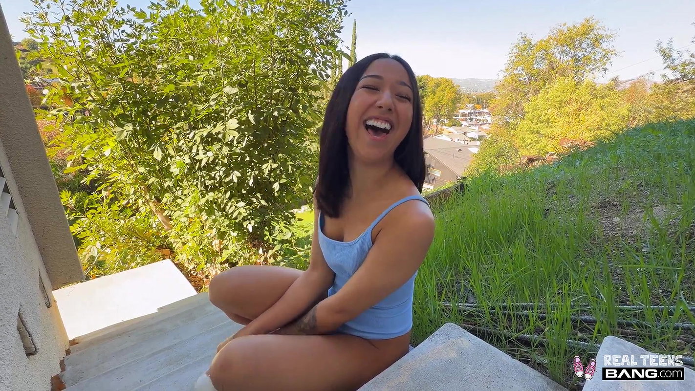 EARLY LEAK Liora Vane – Liora Vane is 18, Naughty, And Hungry For Cock