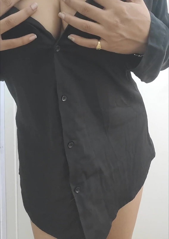 Babe Wants Hard Bang