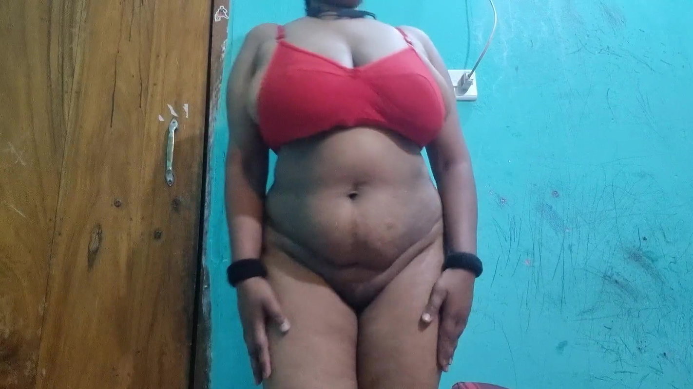 Beautiful Solo Girl Relaxing in Bedroom New Video