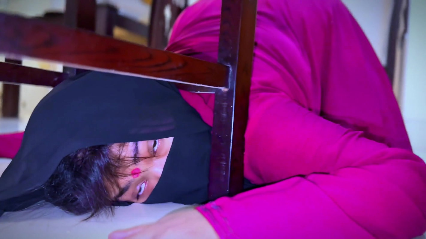 Big Ass Curvy Egyptian Hot Maid Stuck Under Chair Then I See Her Naked Ass & Start Masturbation