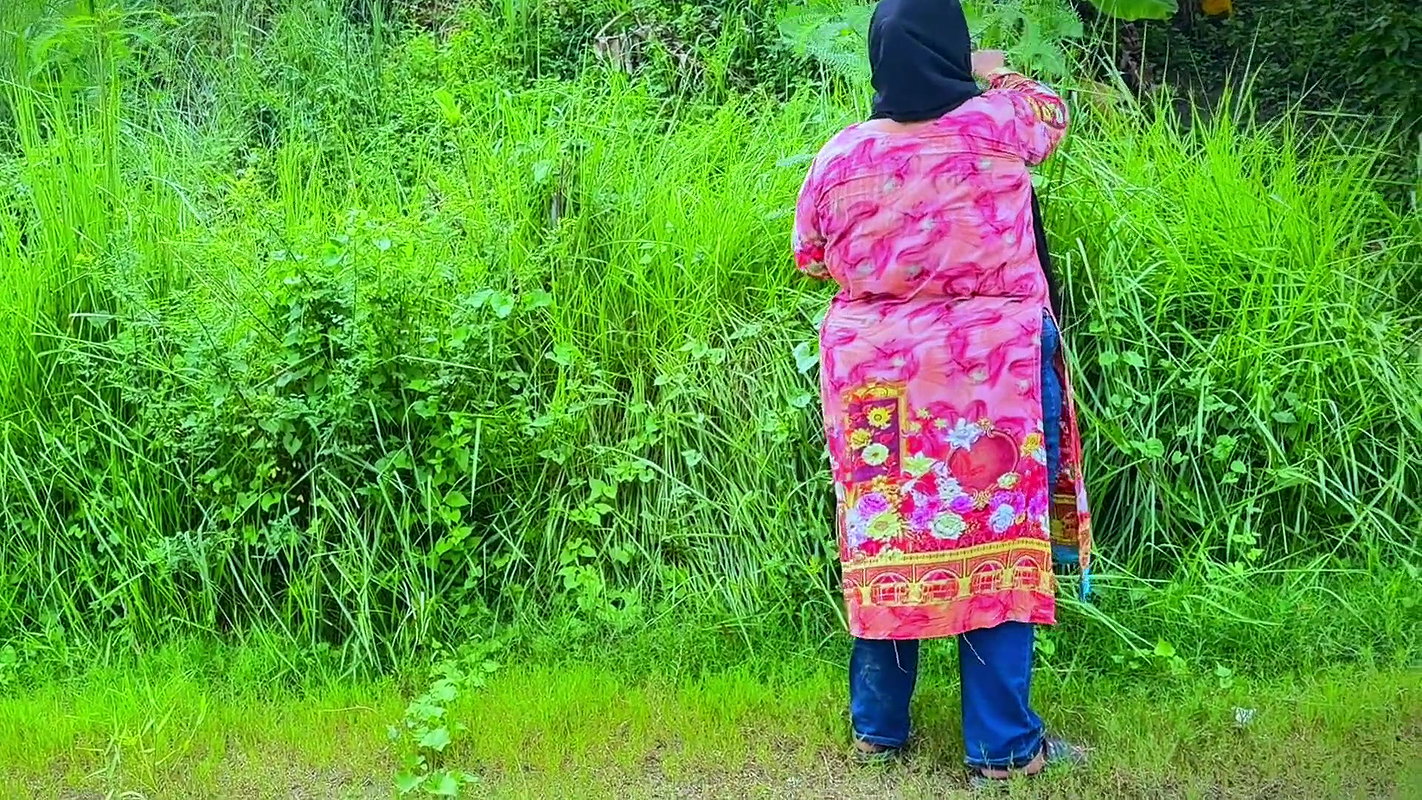 Big Ass Hot Beautiful Muslim Girl Sex Vlog in Jungle Resort