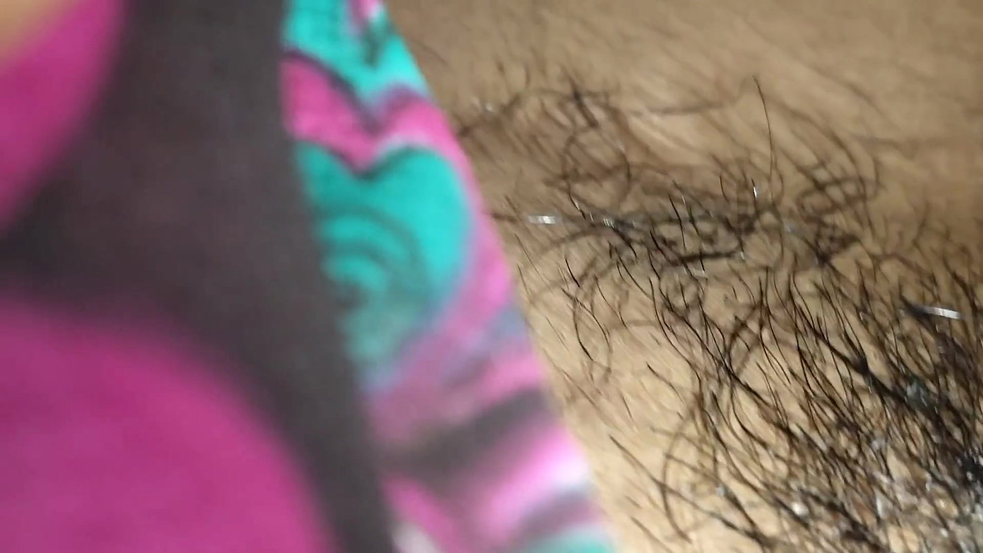 Desi Bhabhi’s Ass Hit Hindi