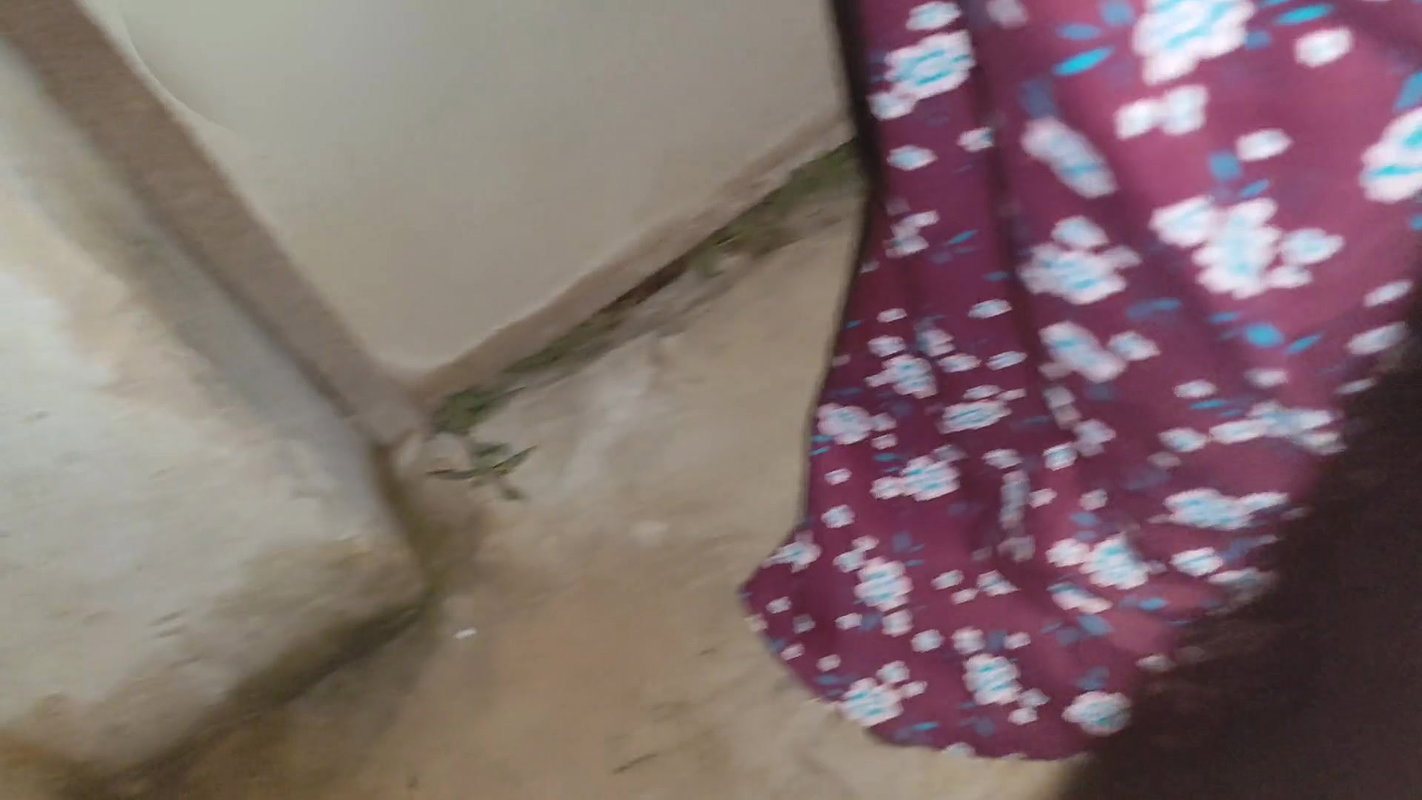 Secretly Called the Beautiful Sister-in-law at Night and Fucked Her in the Bathroom