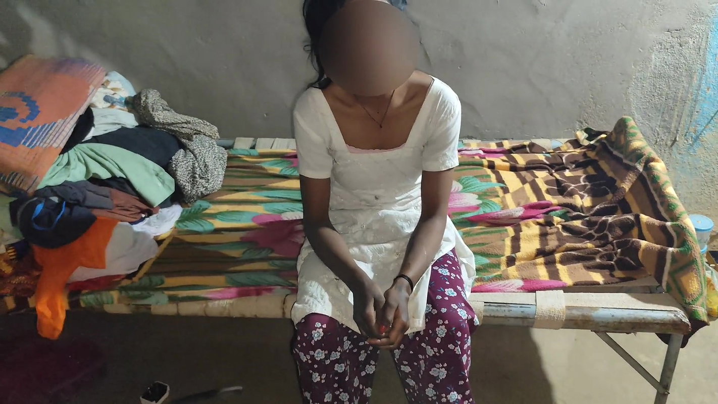 Secretly Called the Beautiful Sister-in-law at Night and Fucked Her in the Bathroom