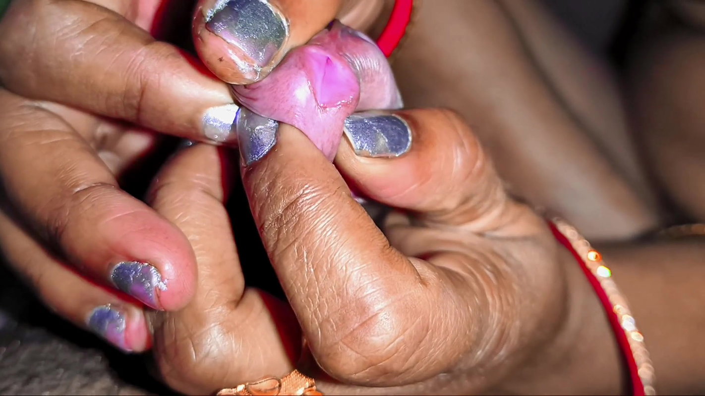 The car driver fucked his mistress