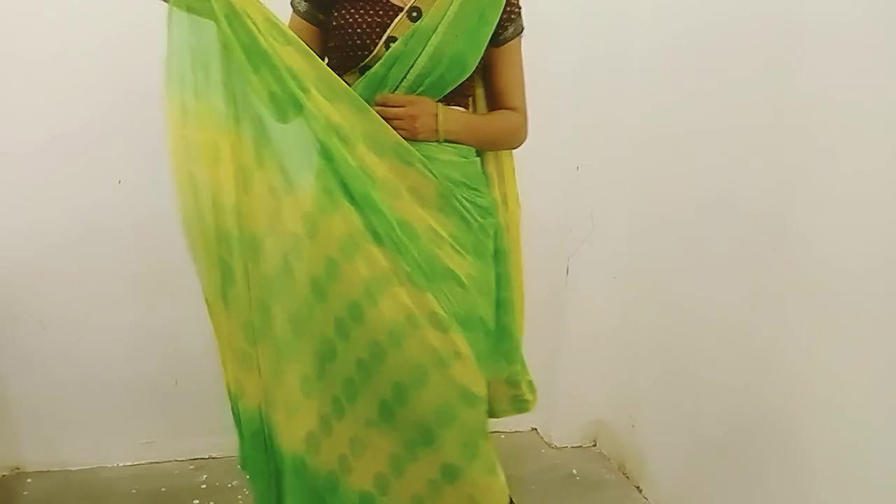 Your Priya Bhabhi Changing Clothes Front Her Devar
