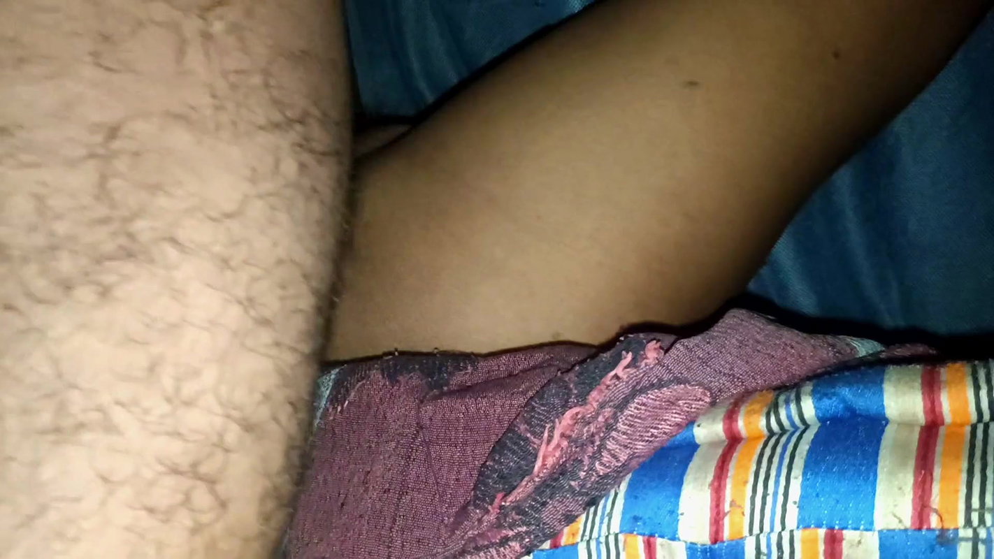 Desi Bhabhi Is Enjoying Doing It