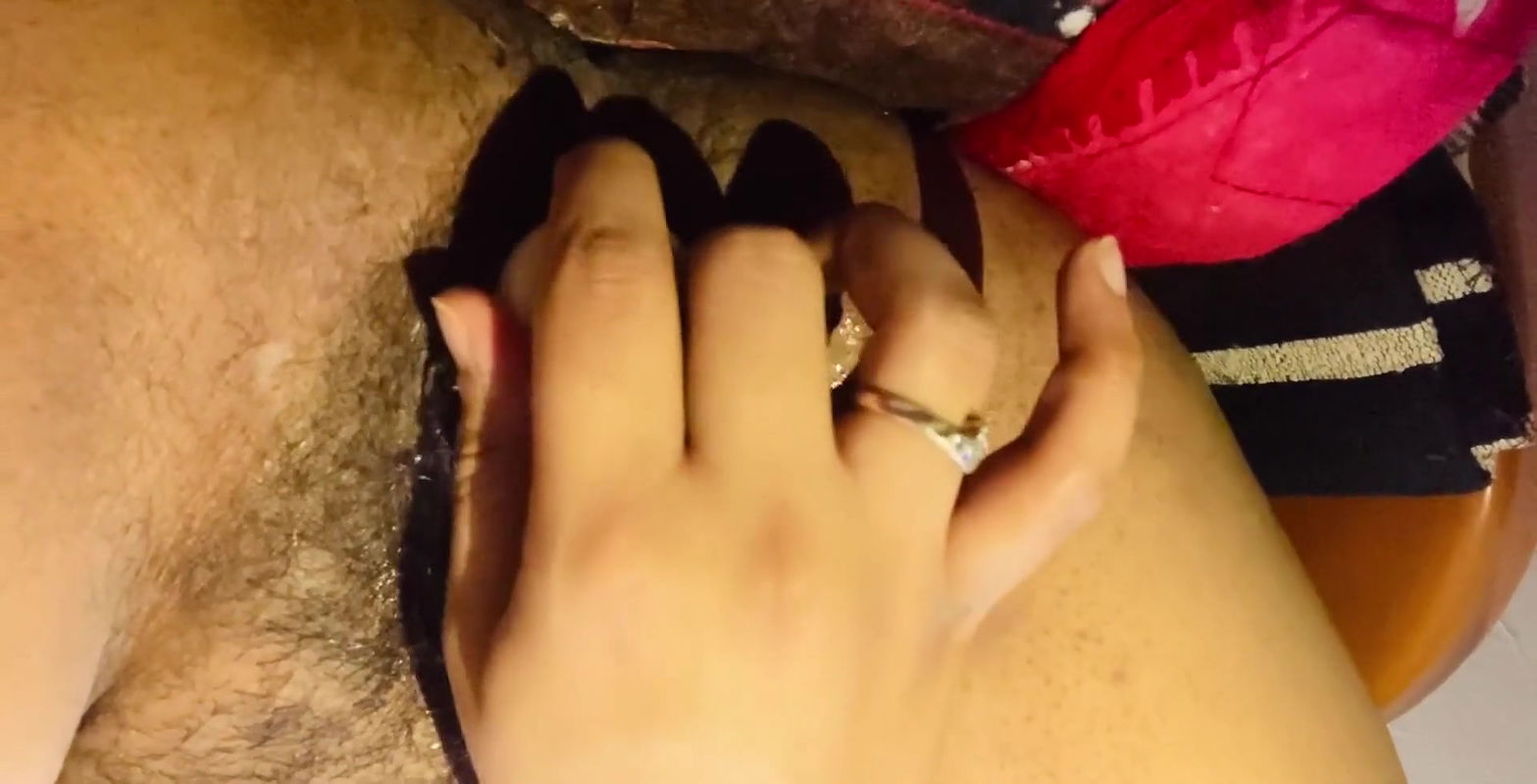 Indian Desi Latina muskan using dildo for satisfying her naughty desi chut.