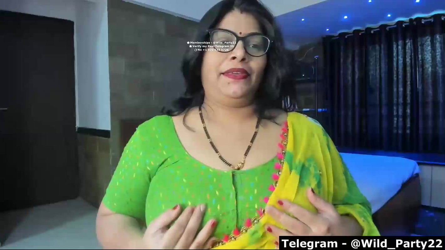 Tarivishu23 13 boobs show