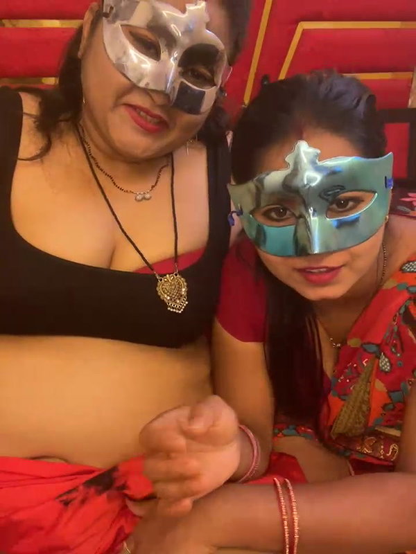 Silk_honey 16 both milf show boobs1