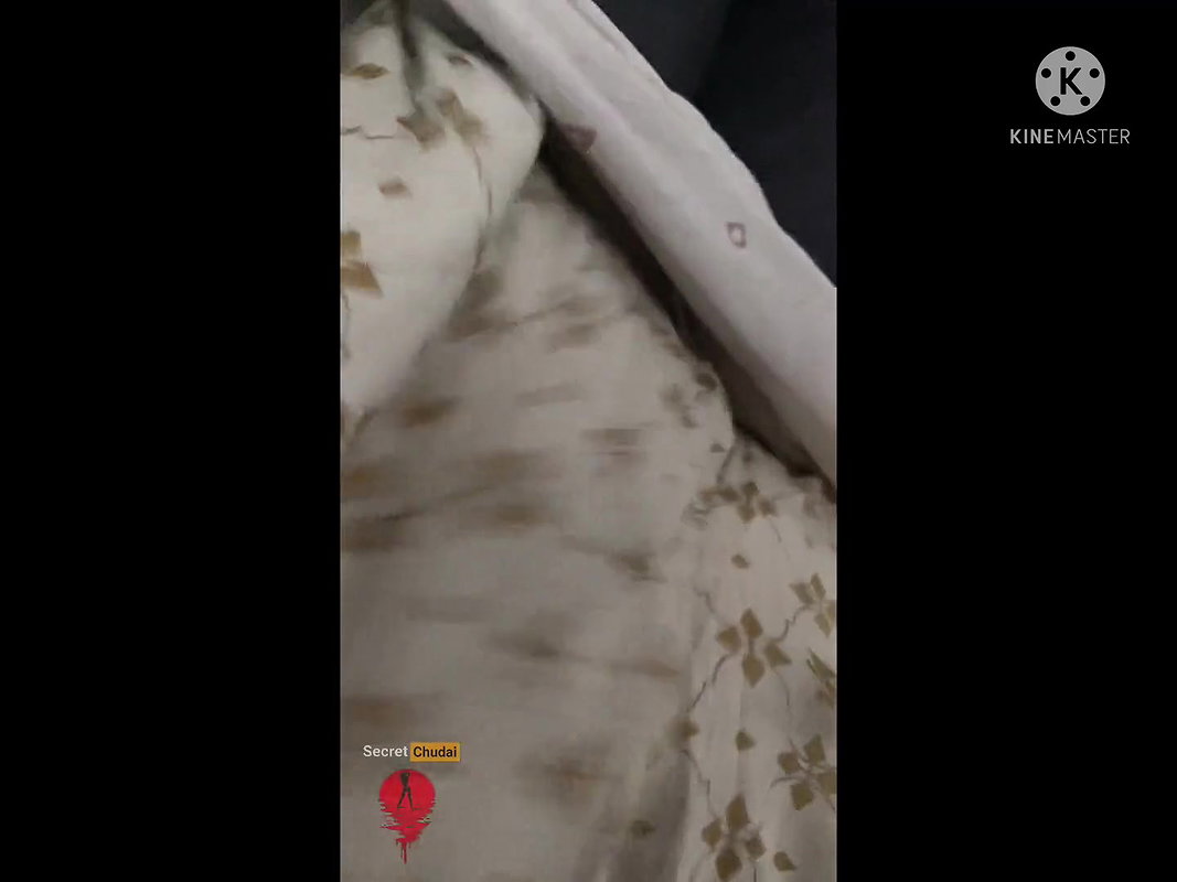 Indian girl fondles Her Hot boobs and nipples with Hindi audio.