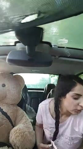 JuliagrosROBERTS 10 closeup hairy pussy show in car