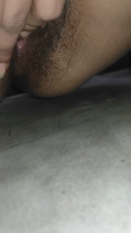 Indian girl pussy fingering in desi stile i wanna fuck her pussy in a porn stile.